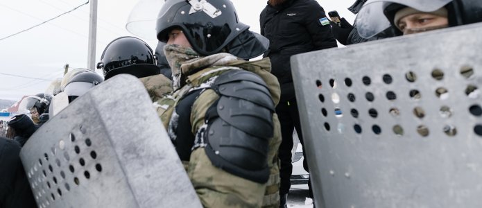 «Маму забрали и увезли в неизвестном направлении». Как власти преследуют участников протестов в Башкортостане
